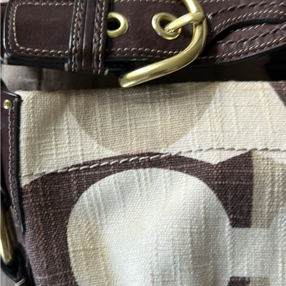 Coach Carly Hobo Bag – ‘08 Y2K Signature “C” Canvas & Leather Linen - Picture 2 of 8